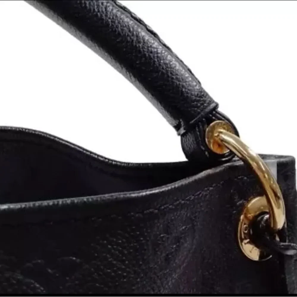 Auth Louis Vuitton Artsy Shoulder Bag MM Deep Navy Blue Leather Boho Monogram